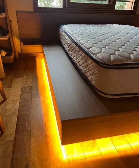 Cama Flotante LED